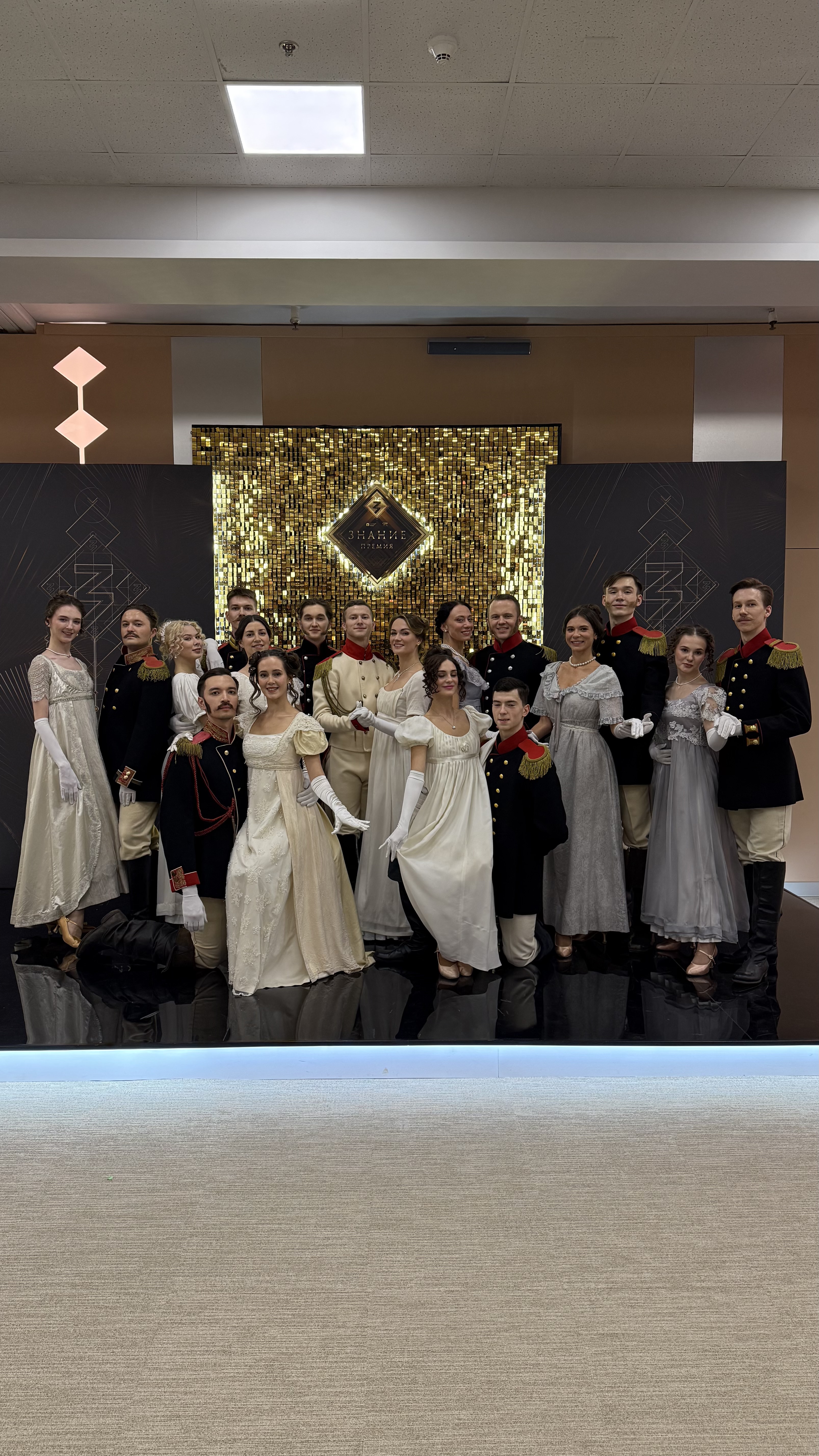 Вальс Г. Свиридова из к/ф "Метель". Бал Наташи Ростовой и Андрея Болконского